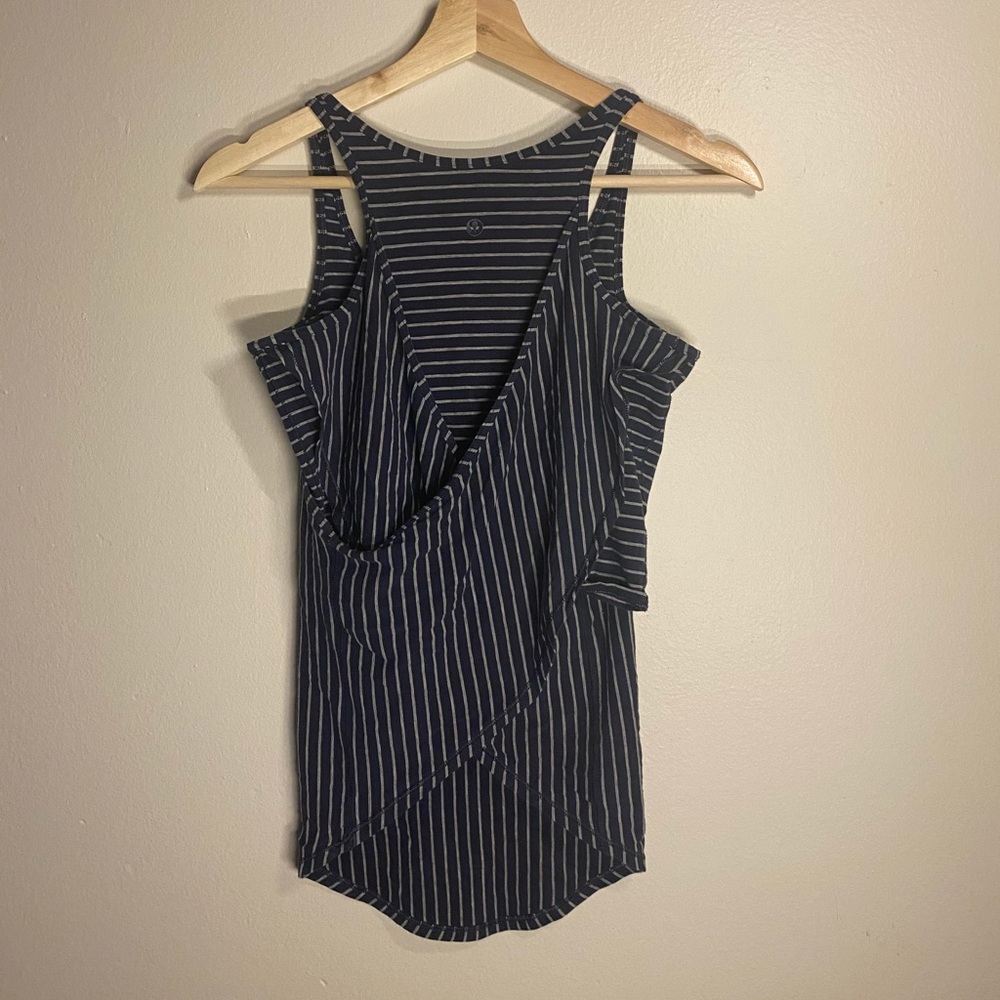 LULU LEMON blue striped sports tank with bra